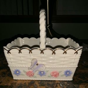 Beautiful Lenox Butterfly Basket
